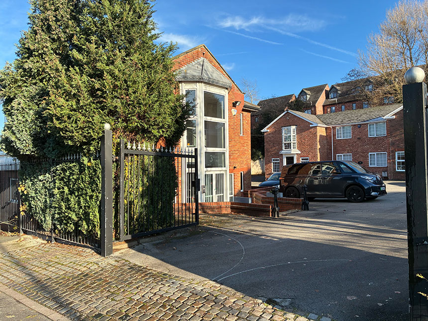 Maple Court, Macclesfield